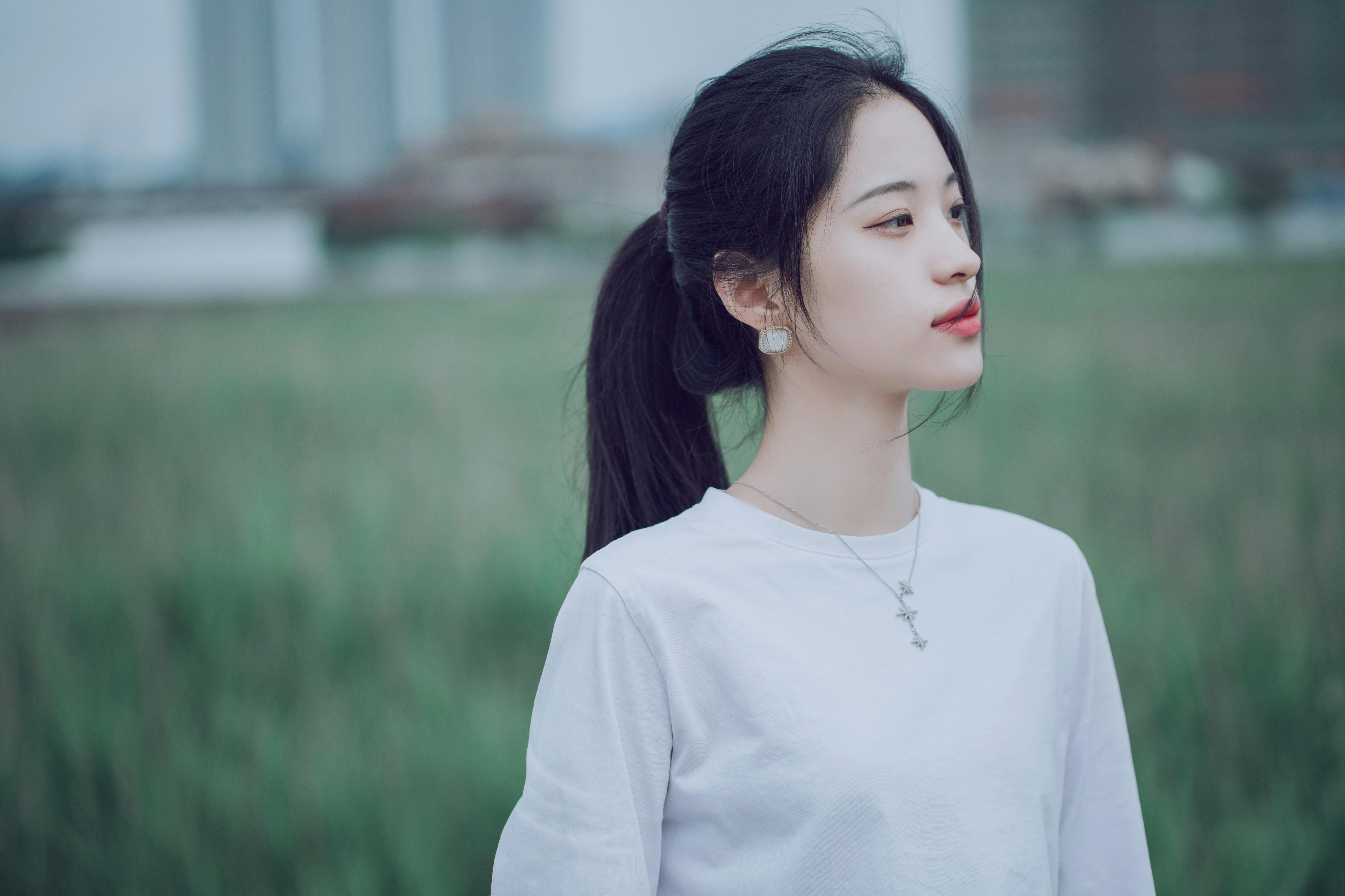 穿搭反馈：同一品牌不同季节面料厚薄，会影响W码体感